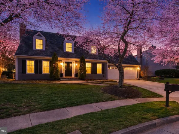 1502 Chain Bridge Ct, Mc Lean, VA 22101