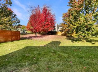 11668 Stoeppelwerth Dr, Indianapolis, IN