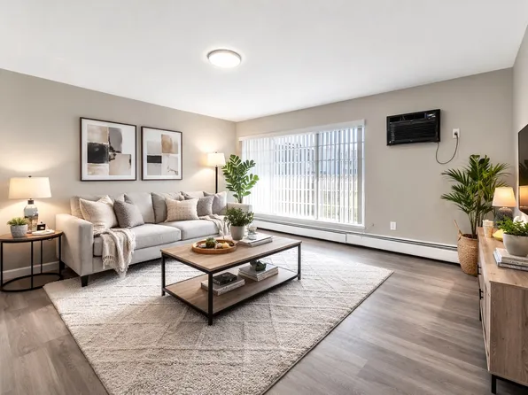 19255 Shiawassee Dr APT 101, Detroit, MI 48219