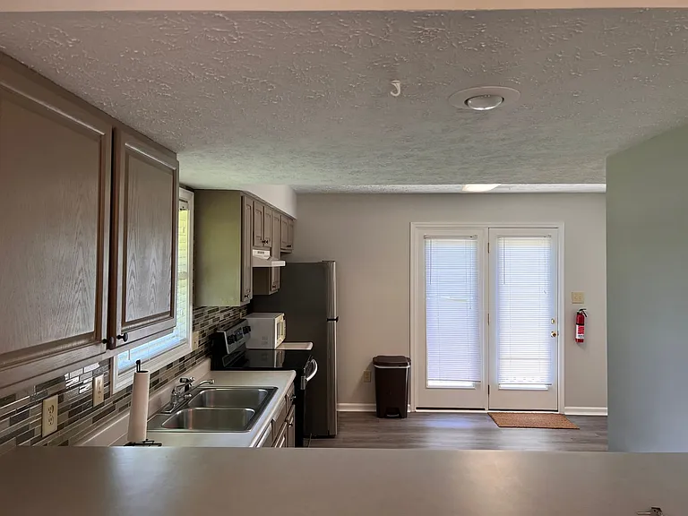 626 E Sherwood Hills Dr — Photo 6