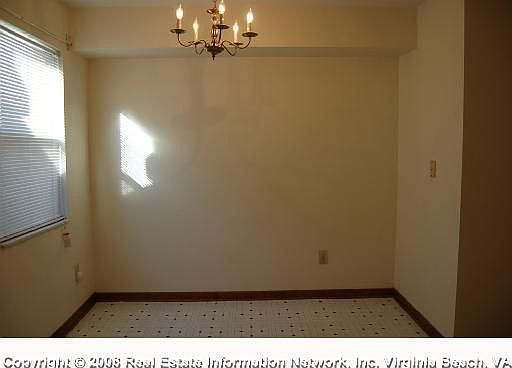 5th image of 9621 Capeview Ave APT C