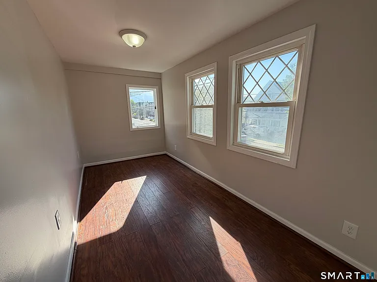 709 Capitol Ave #2 — Photo 14