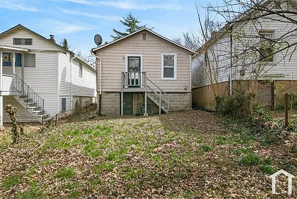 2 bed, $999 — Photo 2