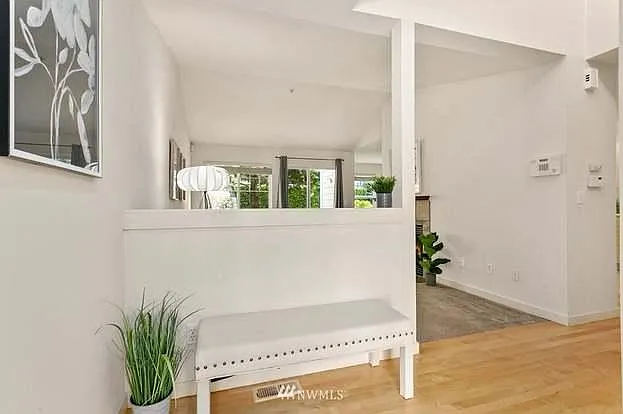 8320 NE 140th St — Photo 3