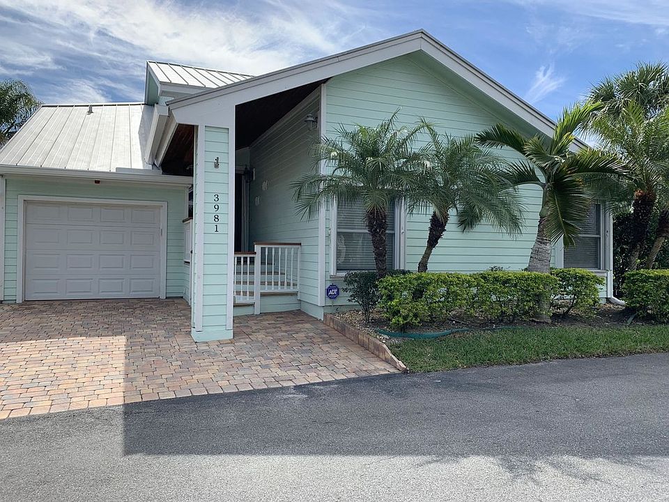 1st image of 3981 NE Breakwater Dr