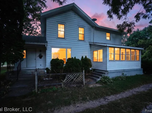 4425 M Dr S, Athens, MI 49011