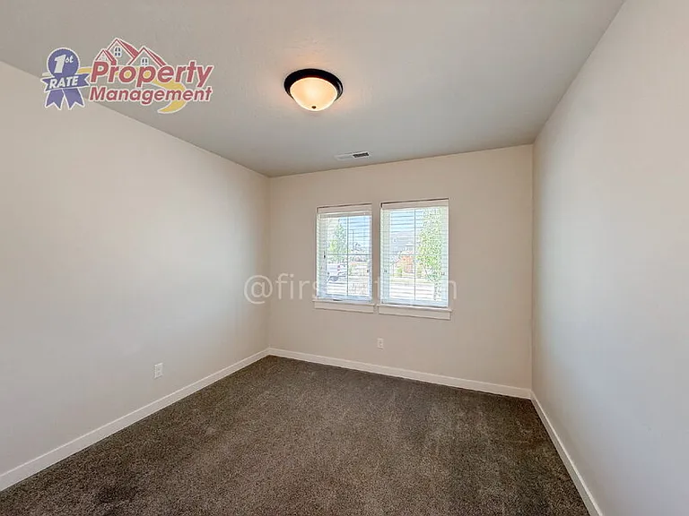 4186 S Solaris Ave — Photo 3