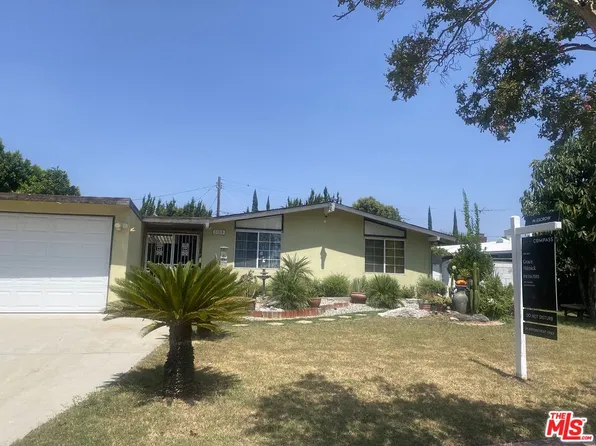 20519 Moberly Pl, Winnetka, CA 91306