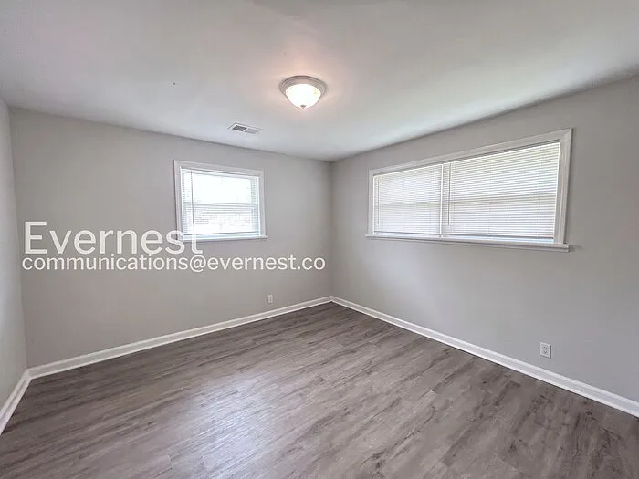 4402 Davana Dr — Photo 9