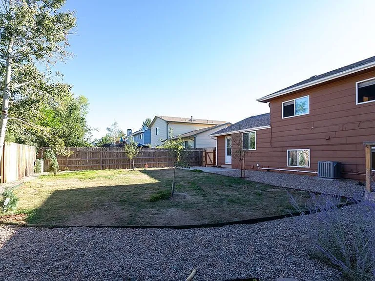 8175 Candleflower Cir — Photo 14