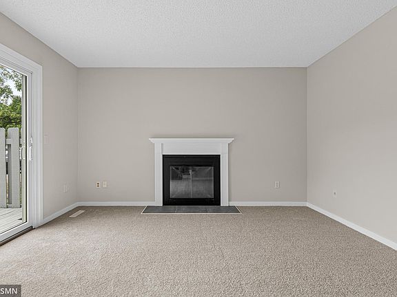 3rd image of 7654 Dunmore Rd