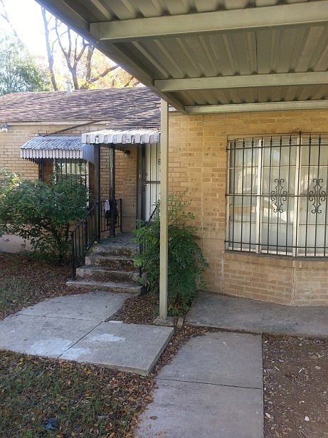 2nd image of 2610 Marfa Ave