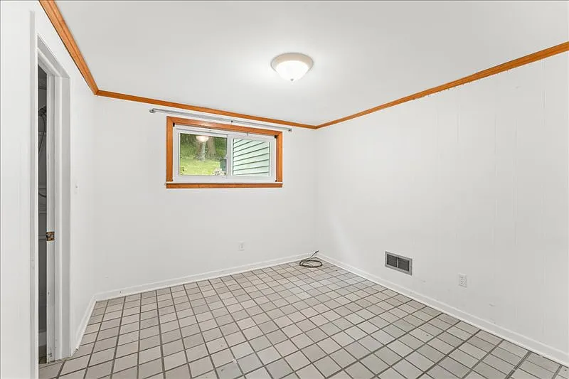 4 bed, 1578 sqft, $2,200 — Photo 3
