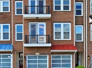 42275 Fox Tracks Ter, Ashburn, VA 20148