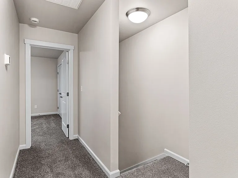 6716 W Washington Ave — Photo 14