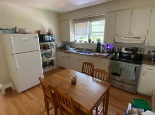 54 Wells St, Burlington, VT 05401