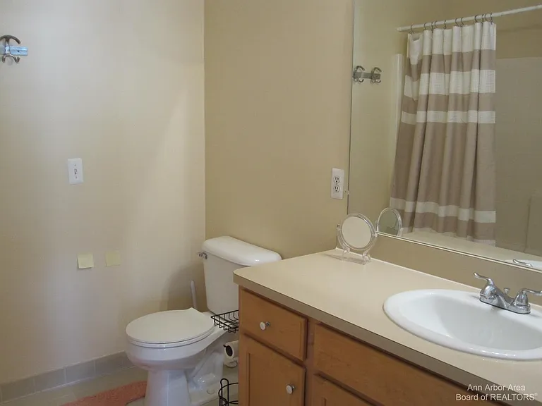 2806 Barclay Way — Photo 13