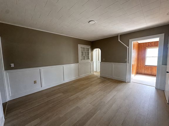 5th image of 1 Main St Floor 1