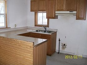 3rd image of 411 College Ave