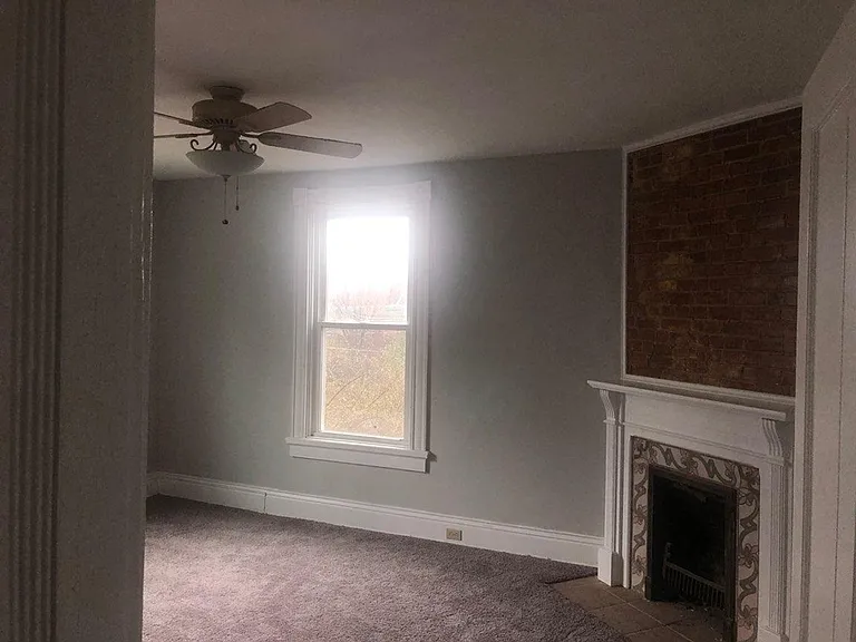855 Ridgeway Ave — Photo 5