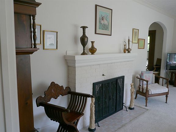 5th image of 719 Reynolds St