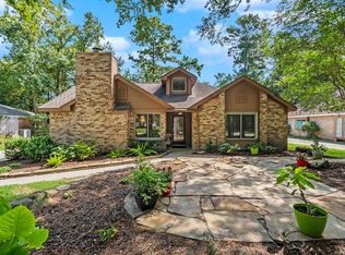 29 Towering Pines Dr, Spring, TX 77381