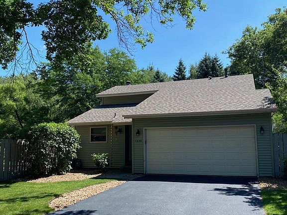 2nd image of 1398 Willow Creek Ln