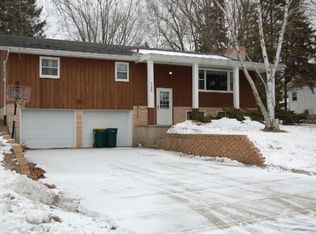 526 Maunesha Dr, Marshall, WI 53559
