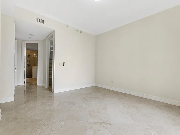 701 S Olive Ave #1706 — Photo 9