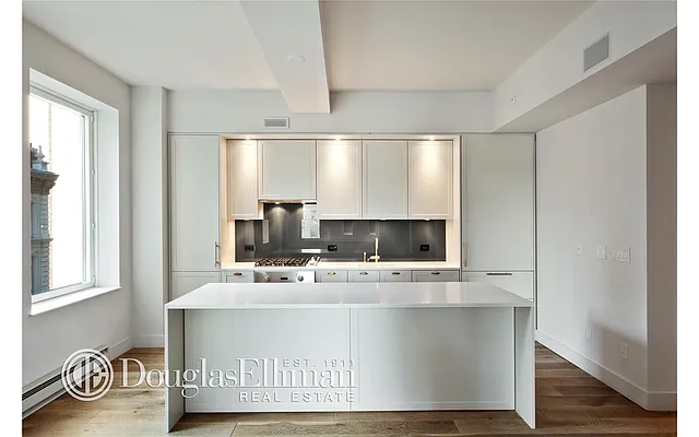 Rented by Douglas Elliman | media 51
