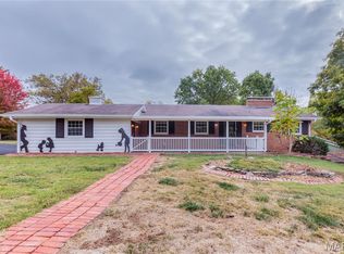 4813 Seine Dr, Godfrey, IL
