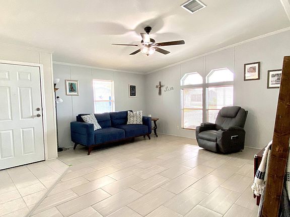 2nd image of 717 Choo Choo Ln