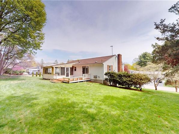 218 Douglas Rd, Warwick, RI 02886