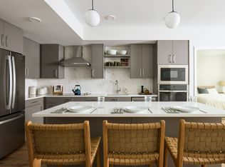 3275 Washington Blvd #4925187, Arlington, VA 22201