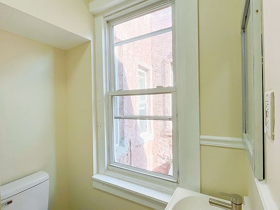 5th image of 4210 W Girard Ave #3
