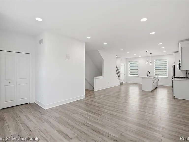 2917 Summers Pl — Photo 17