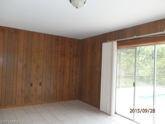 4th image of 204 2nd Ave