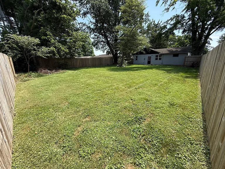 234 Lincoln St — Photo 22