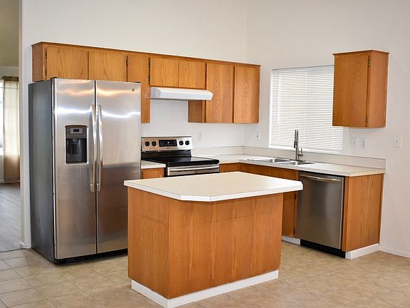 3rd image of 13102 NE 76th Way