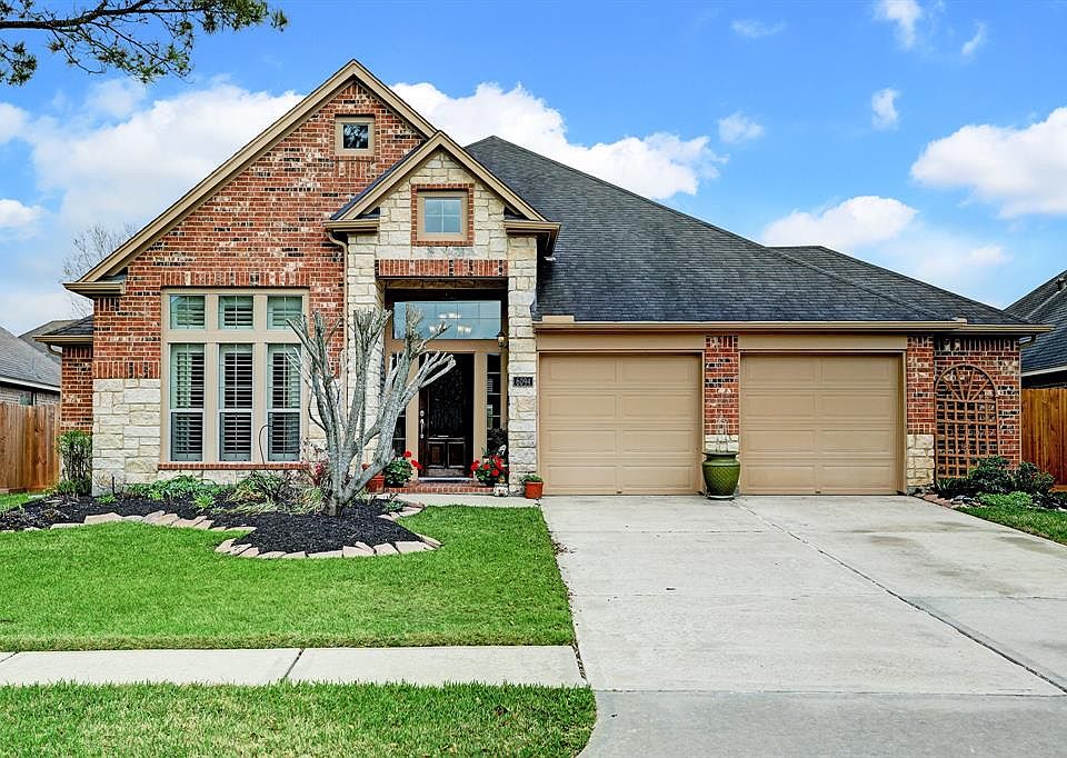 1st image of 6094 Scarborough Ln