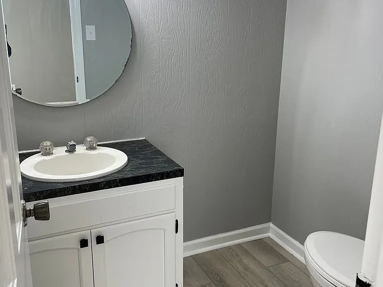 7942 Lake Vista Dr — Photo 43