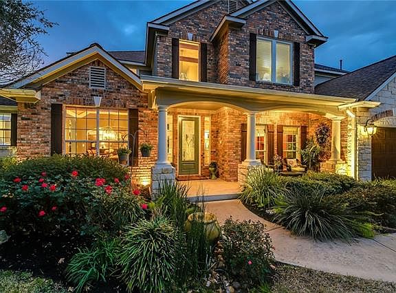 4th image of 3107 Castellano Way