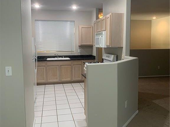 5th image of 1617 Cardinal Bluff Dr Unit 203