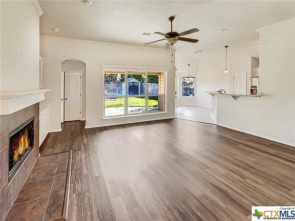 3rd image of 8618 Surrey Dr