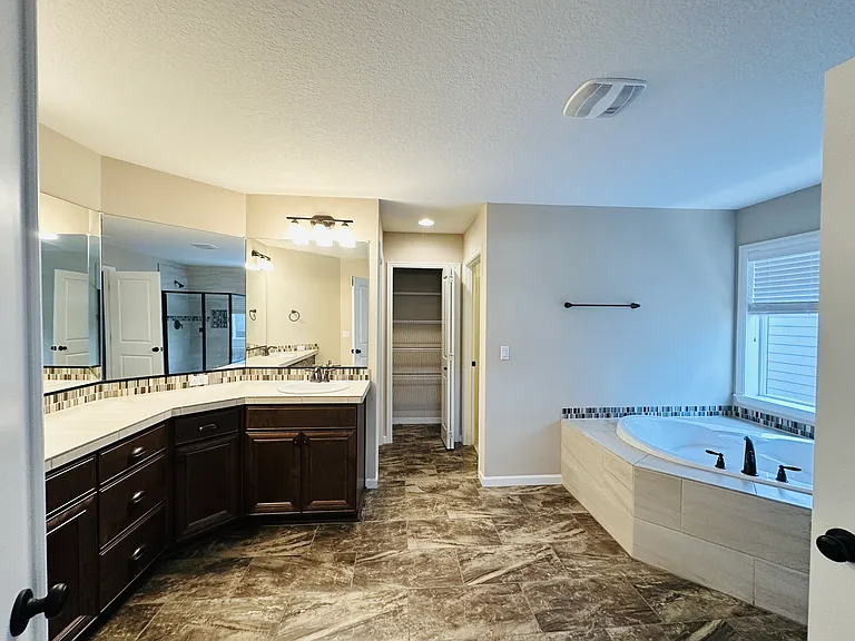17090 NW Anita St — Photo 56