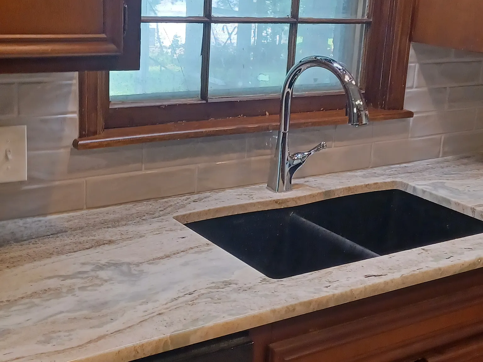 583 S Joplin Ave — Photo 3