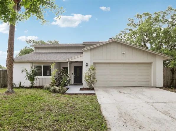 3802 Cloverhill Ct, Brandon, FL 33511