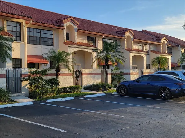 203 Liberty Ct #203, Deerfield Beach, FL 33442