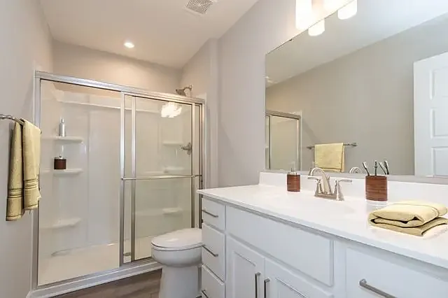 2 bed, 1250 sqft, $2,000 — Photo 2