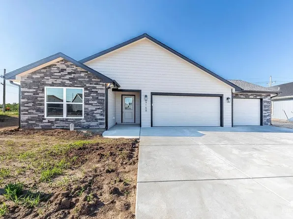 9168 Grammar Ct, Manhattan, KS 66502